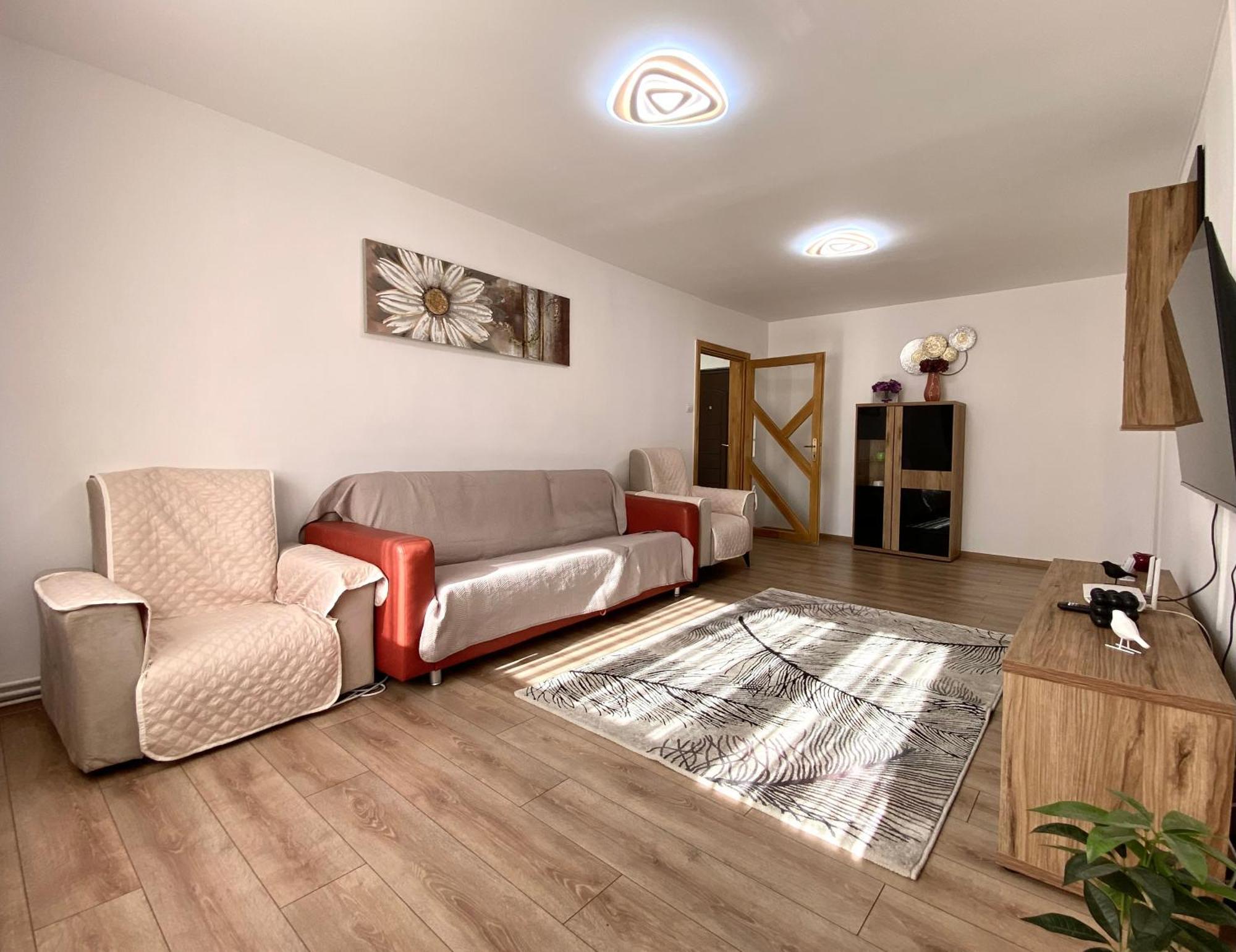 Kronstadt Apartment - Pet Friendly Brașov Exterior foto