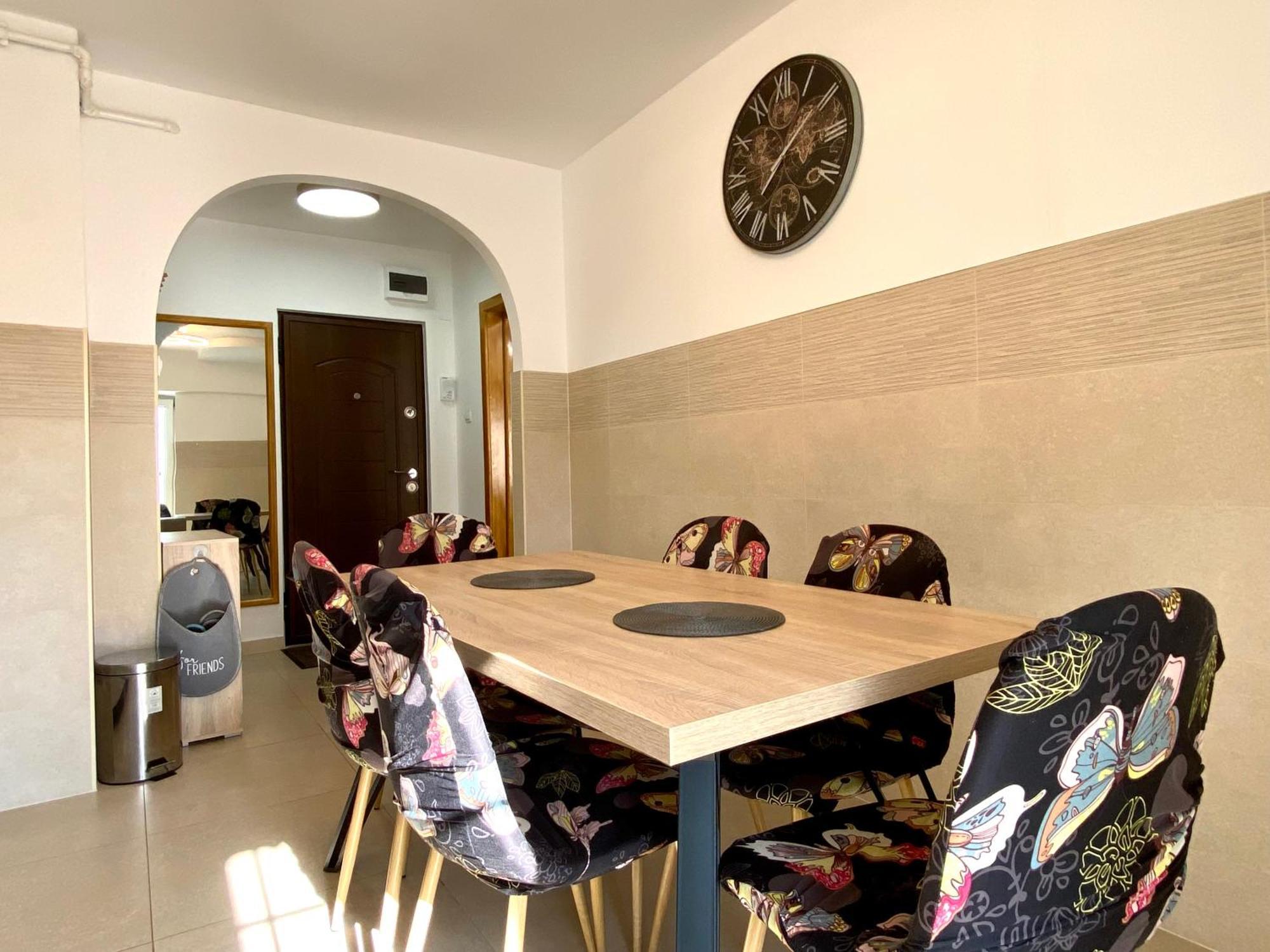 Kronstadt Apartment - Pet Friendly Brașov Exterior foto