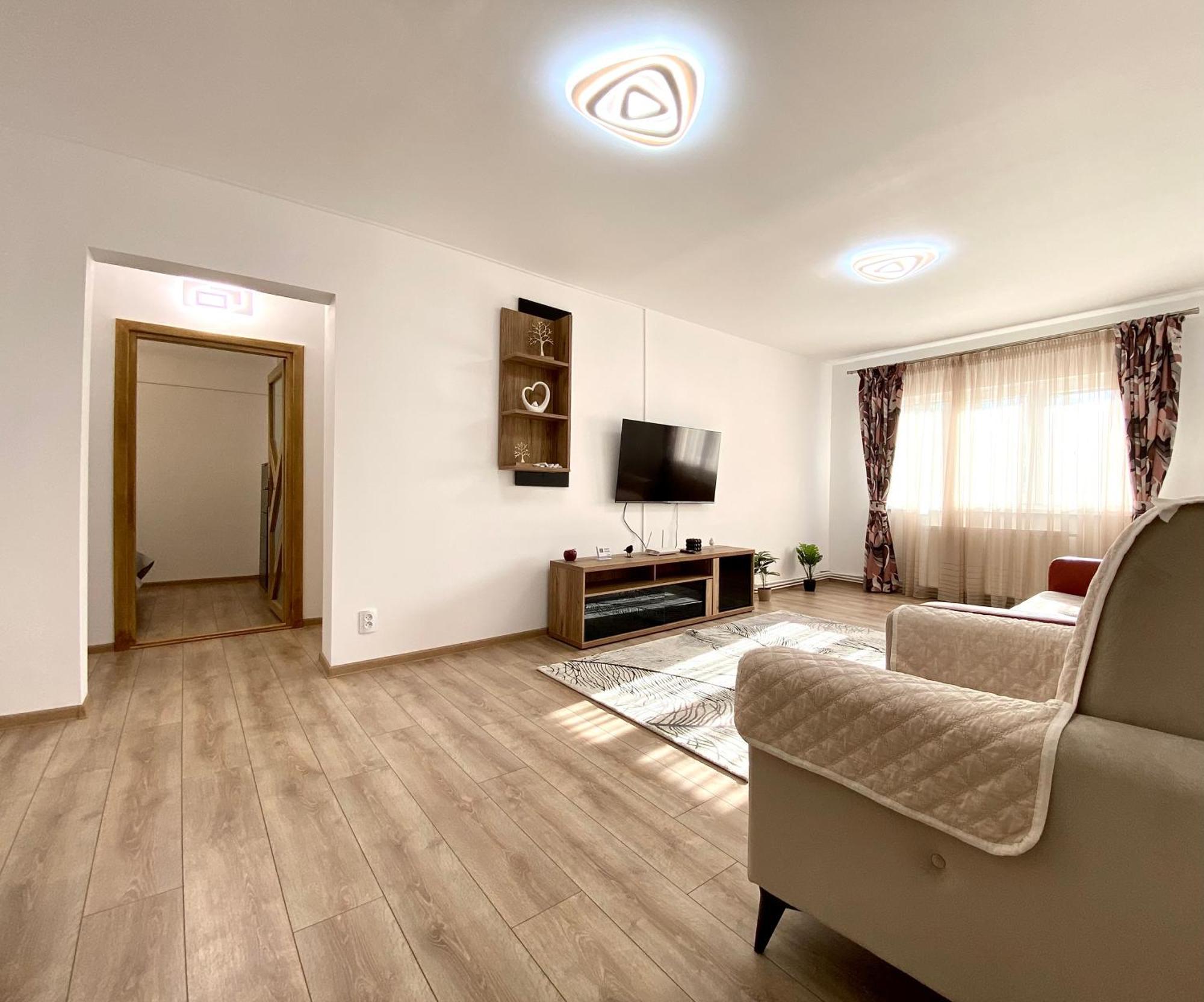 Kronstadt Apartment - Pet Friendly Brașov Exterior foto