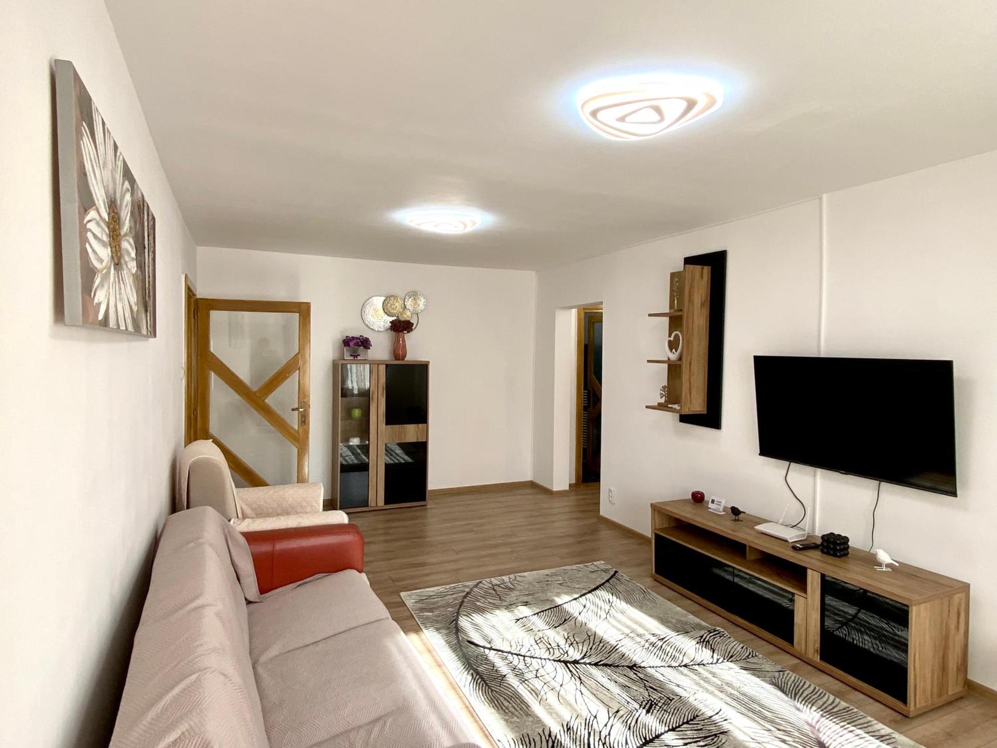 Kronstadt Apartment - Pet Friendly Brașov Exterior foto