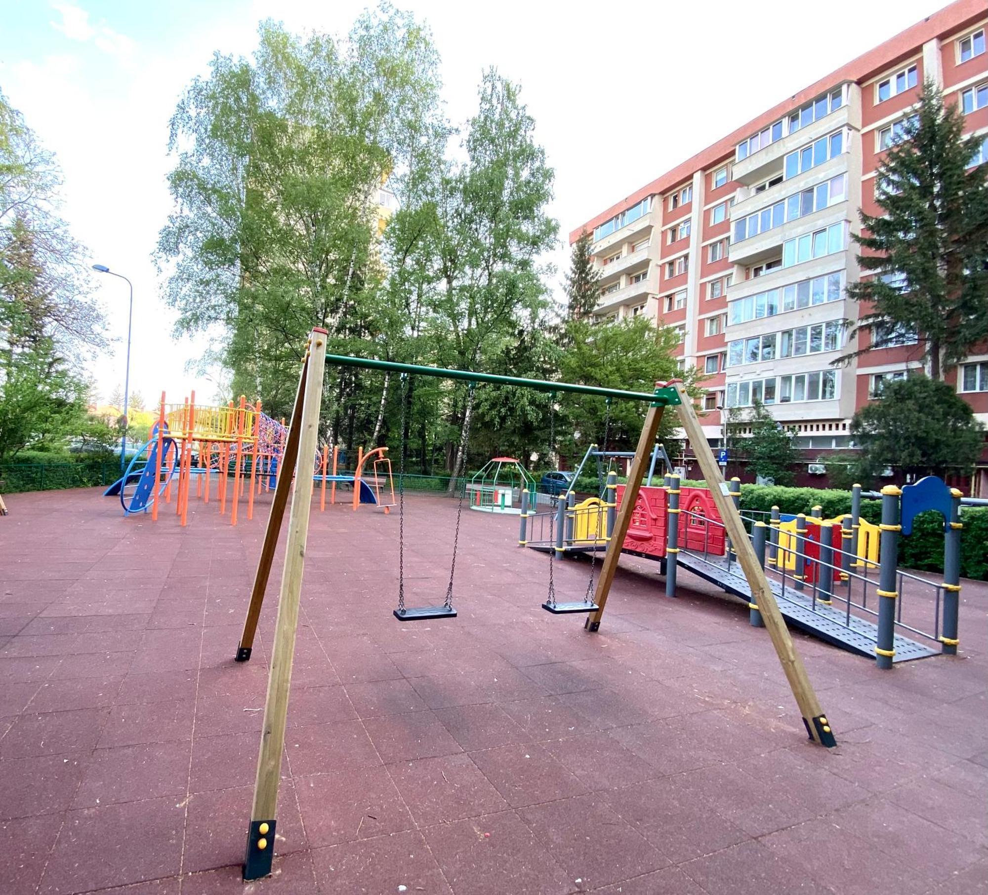 Kronstadt Apartment - Pet Friendly Brașov Exterior foto