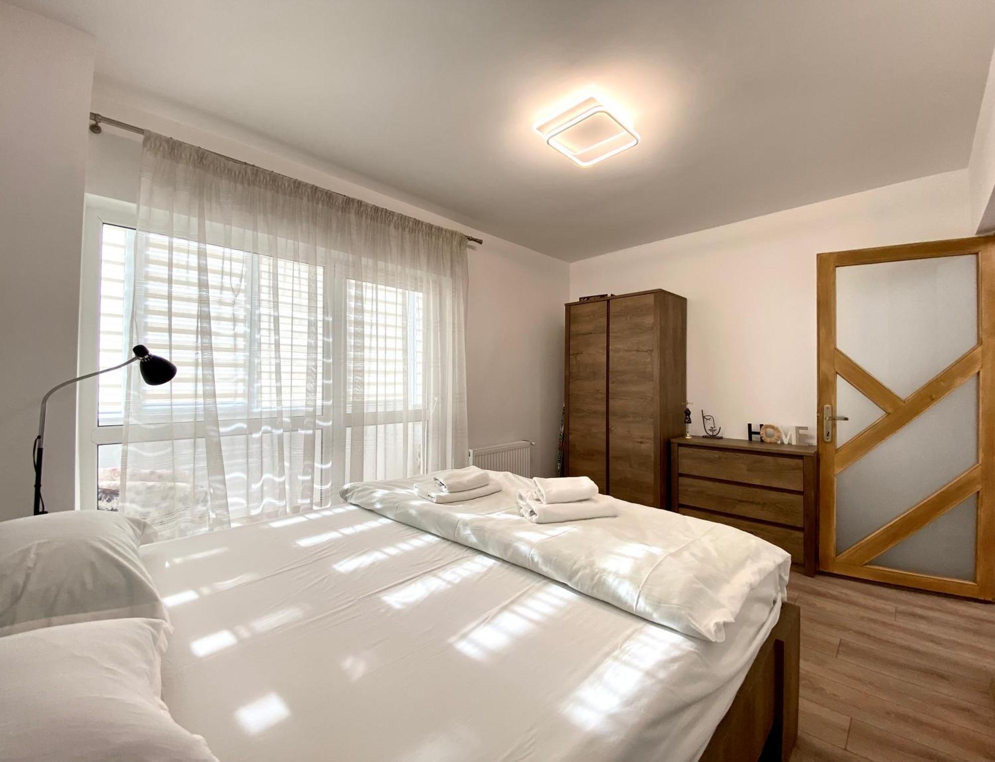 Kronstadt Apartment - Pet Friendly Brașov Exterior foto